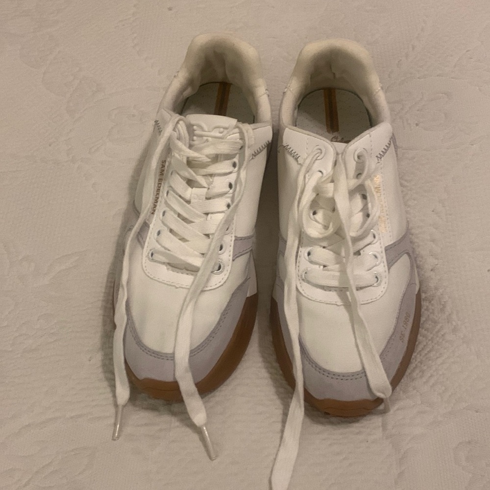Sam Edelman tennis shoe